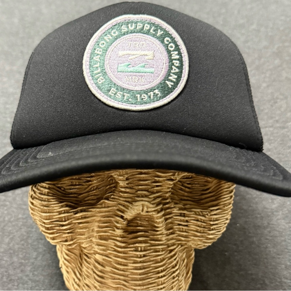 BILLABONG "CLASSIC FOAM" TRUCKERS SNAPBACK BASEBALL HAT (ADJUSTABLE) NWT BLACK